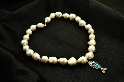 Ahsen Naturel Beyaz Barok İnci Kolye Firuze Color Balıklı Model -9901 - Ahsen